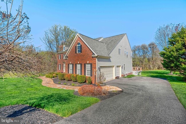 Building Photo - 1319 Martin Meadows Dr
