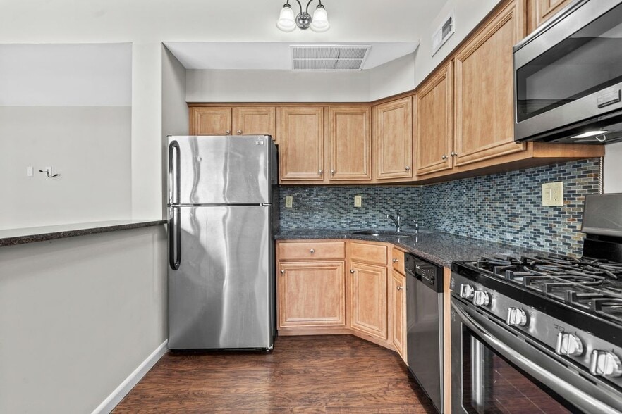 Building Photo - 9496 Convent Ln