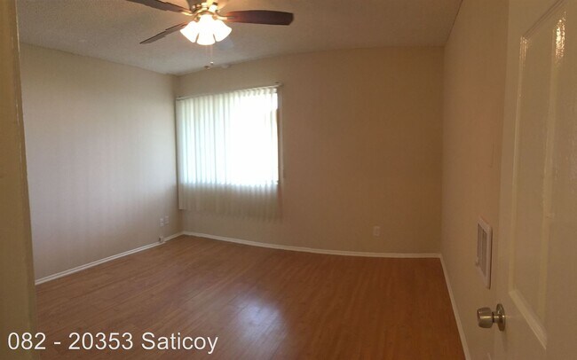 Building Photo - 20353 Saticoy St
