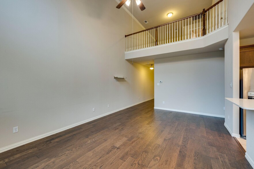 Building Photo - 4411 Samarth St
