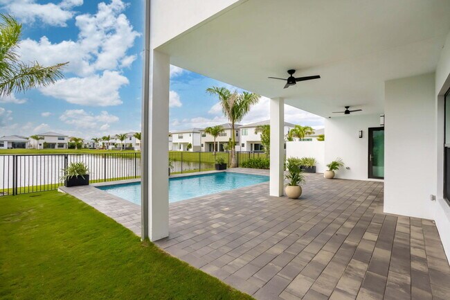 Building Photo - 21049 Violet Flds Wy