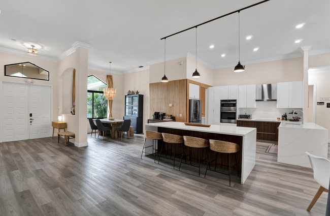 Building Photo - Northwest 50th Drive, Coral Springs, FL 33...