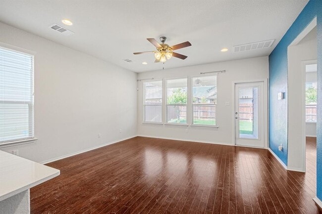 Building Photo - 16012 Remington Reserve Way