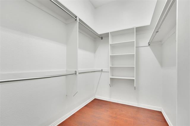 Building Photo - 1211 Greenway Dr