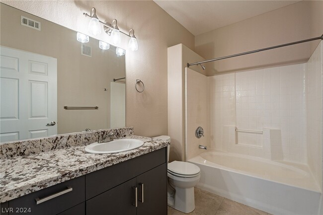 Building Photo - 8250 N Grand Canyon Dr