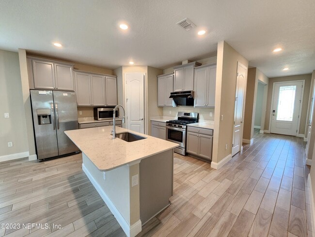 Building Photo - 310 Broomsedge Cir