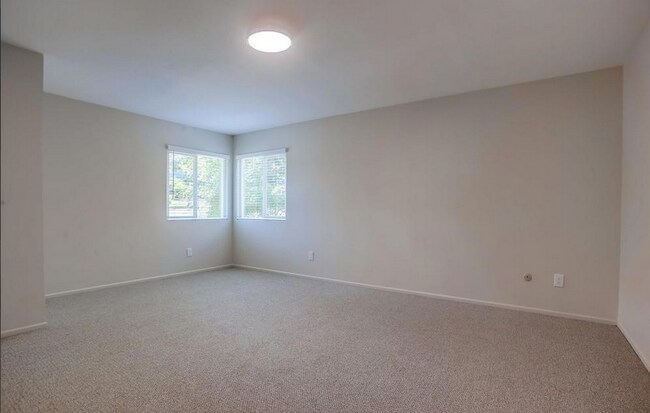 Building Photo - 2074 Caraway St