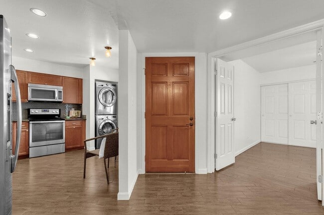 Building Photo - 9450 N 94th Pl