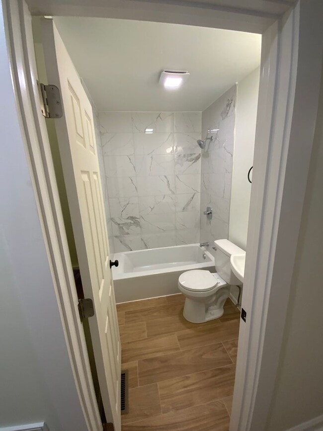 Building Photo - Beautifully Remodeled 3-Bedroom Home with ...