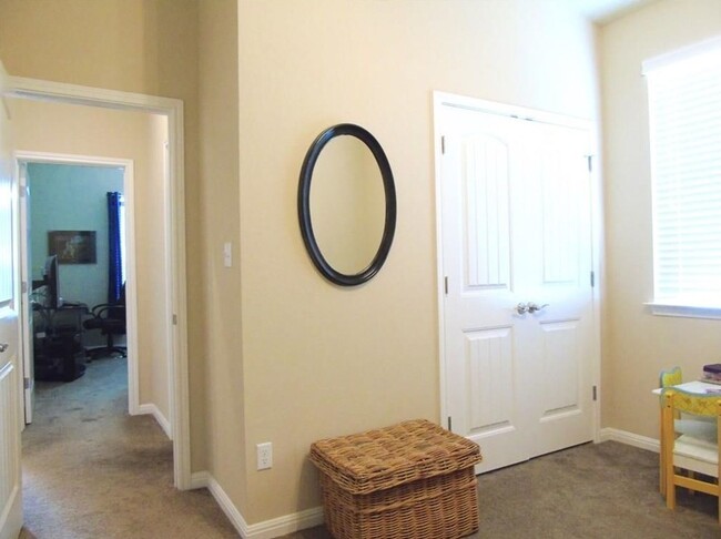 Building Photo - Gorgeous 3 bed, 3 bed, Leander Tx (Stewart...