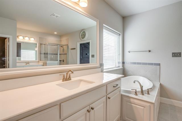 Building Photo - 12400 Angel Vine Dr