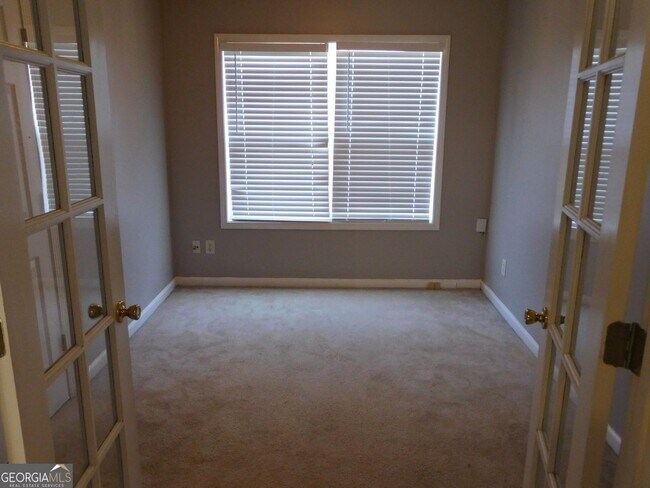 Building Photo - 566 Pond Lillies Rd SE