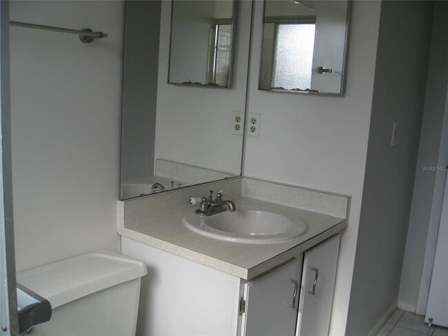 Building Photo - 10443 Manassas Cir