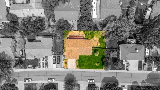 Building Photo - Single Family Home in Silt for Rent