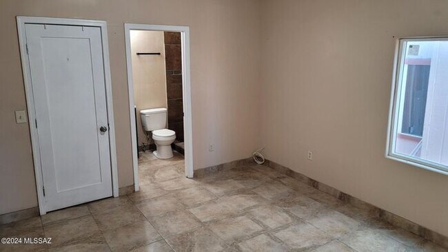 Building Photo - Your Private Retreat Awaits — Charming 3BR/2BA Home
