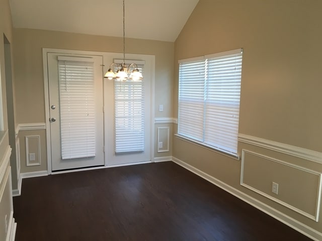 Building Photo - 140 Nandina Wy