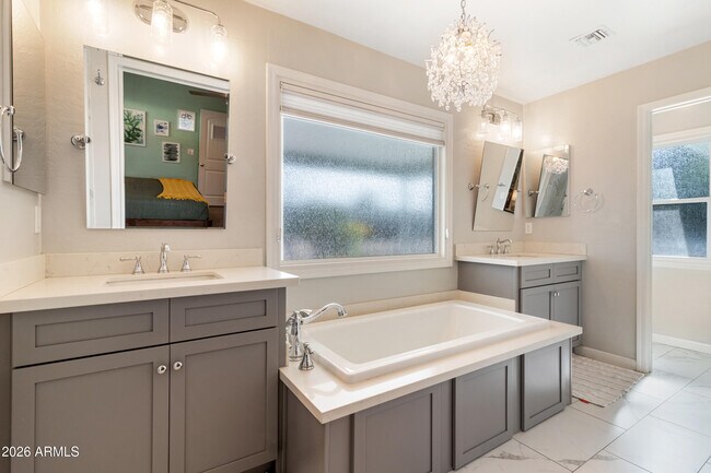 Building Photo - 4014 N 81st St