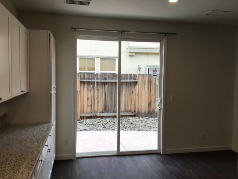 Building Photo - 1940 Black Sand Dr