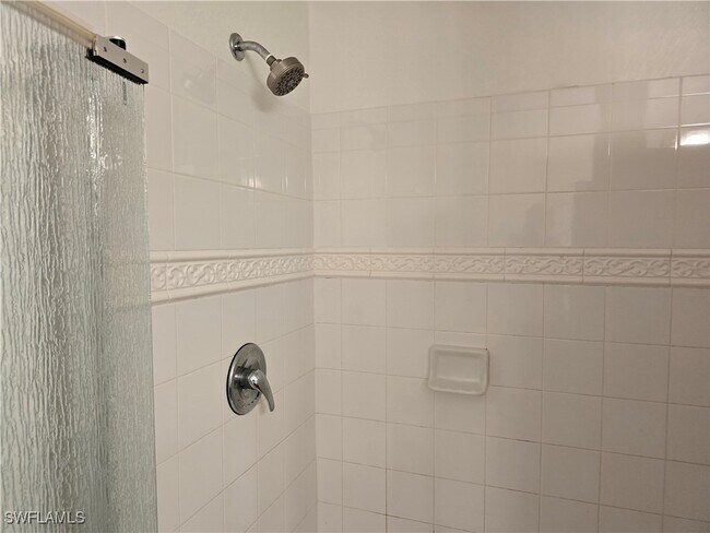 Building Photo - 12940 Positano Cir