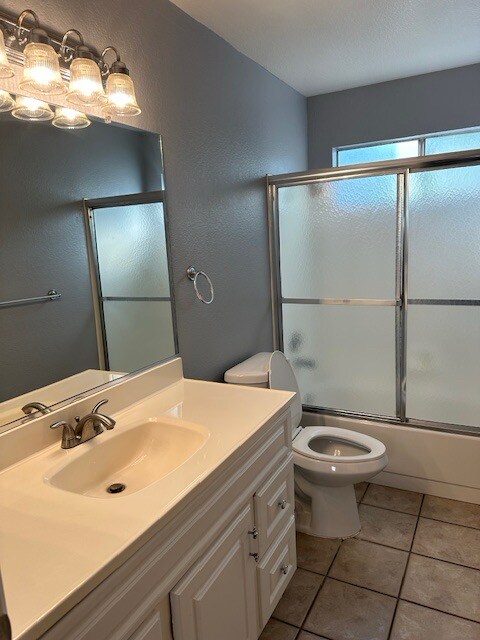 Building Photo - 3591 Quail Lakes Dr