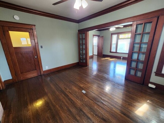 Building Photo - 1/2 off 1st Months RENT!! Victorian Gem in Golden Hill with garage! Flex Space!!