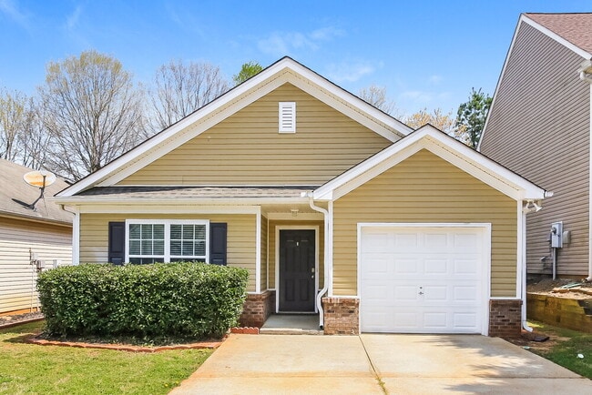 Building Photo - 460 Little Creek Rd SE