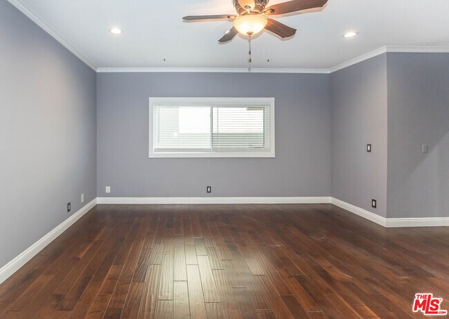 Building Photo - 4355 Ventura Canyon Ave