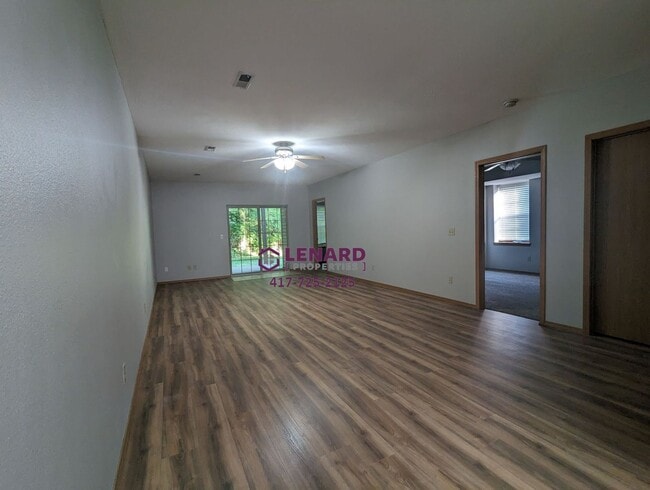 Building Photo - Farm Rd 123