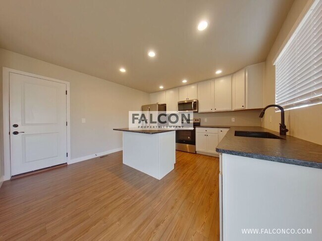 Building Photo - 6733 Nystrom Ter