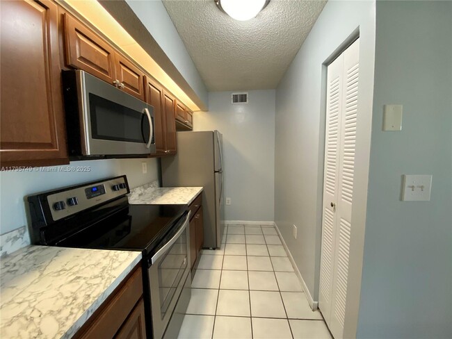 Building Photo - 8560 SW 212th St