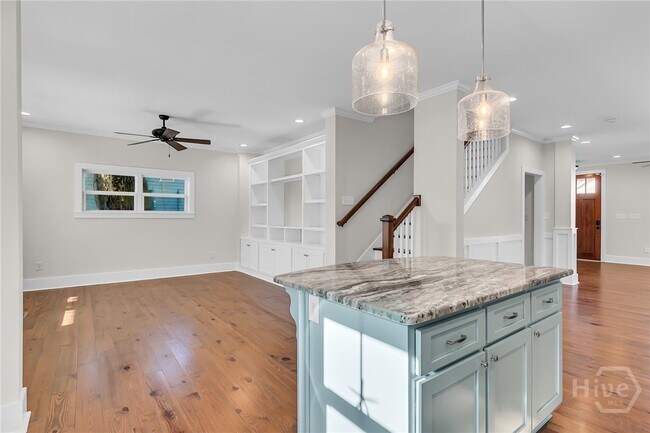Building Photo - 3223 Bannon Ave
