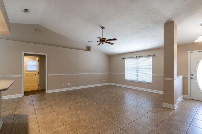 Building Photo - Charming 3BR/2BA Brick Home in the Heart of Newberry – Spacious, Stylish & Move-In Ready!