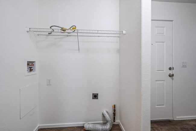 Building Photo - 5505 N Shannon Rd