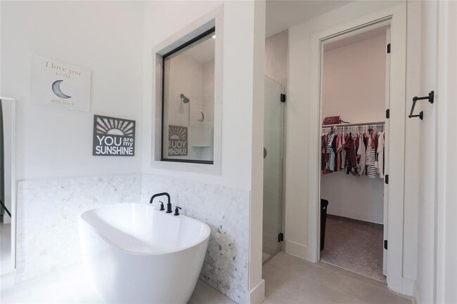 Building Photo - 916 Willie Rnch Wy