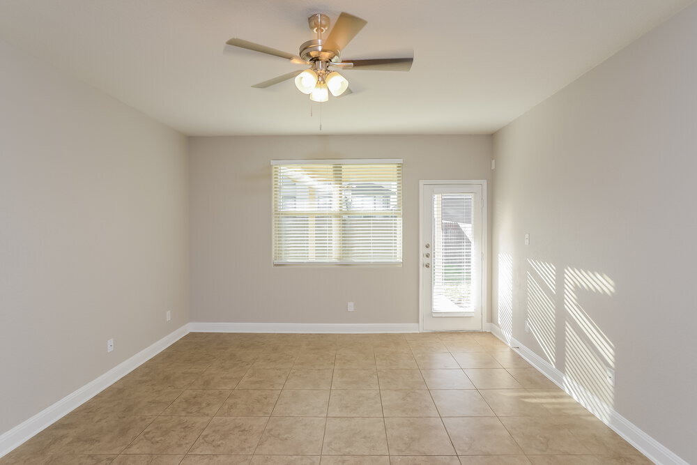 Building Photo - 11328 Silver Rose