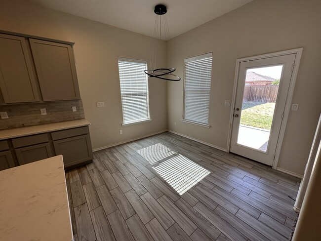 Dinning Room - 7418 105th St