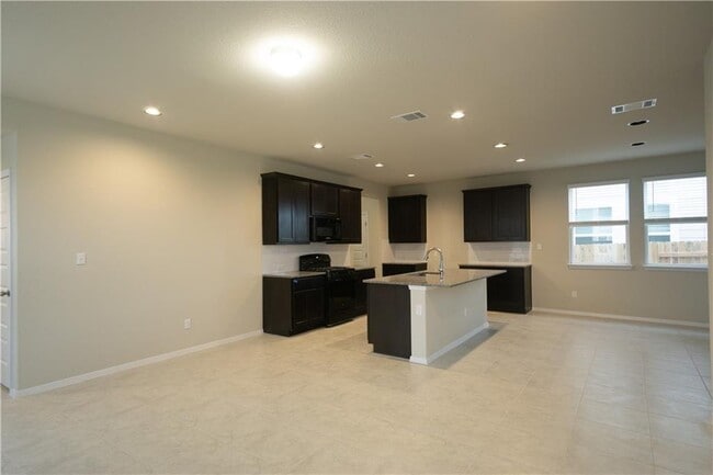 Building Photo - 159 Living Reef Dr
