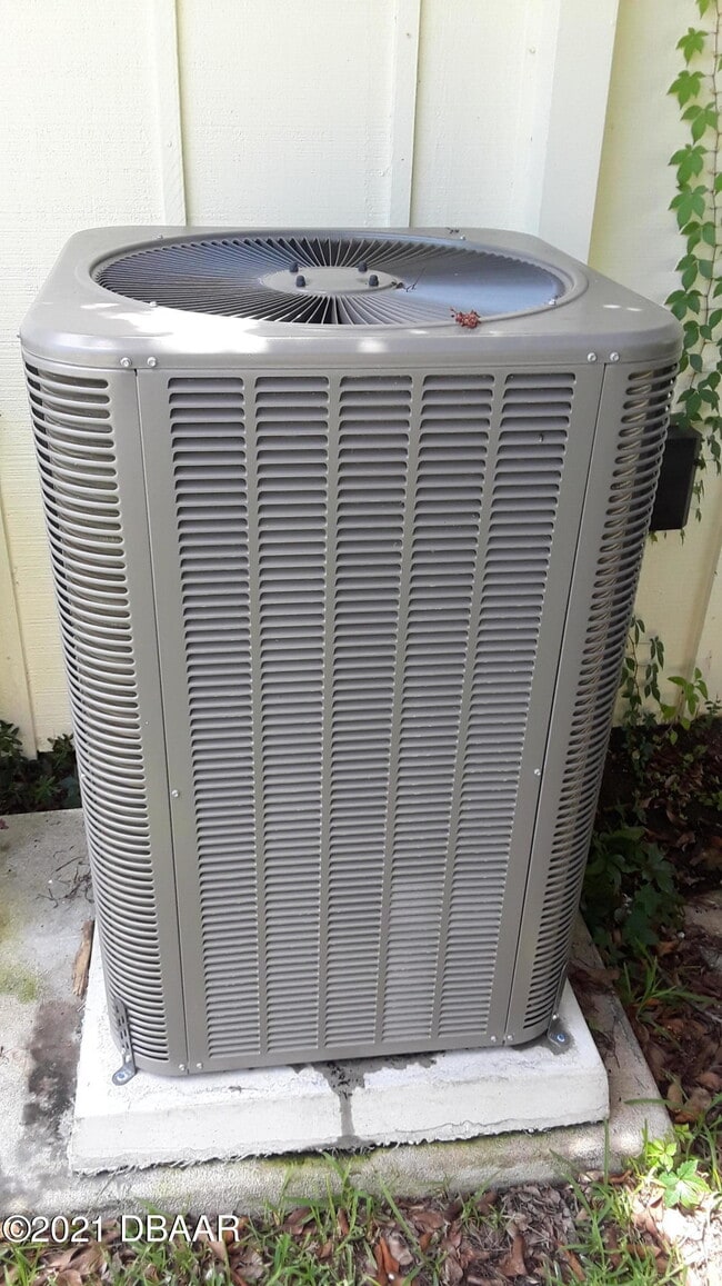 Building Photo - 1204 Harbour Point Dr