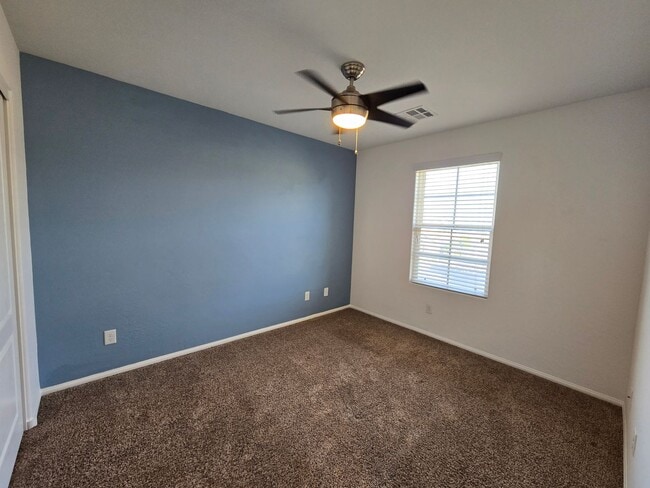 Building Photo - 3 BEDROOM, 2 1/2 BATHROOM, 2 STORY HOME in NW Las Vegas!!!