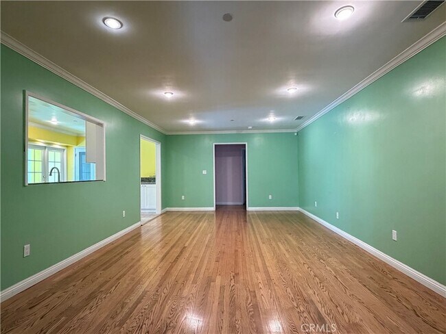 Building Photo - 1162 Panorama Dr