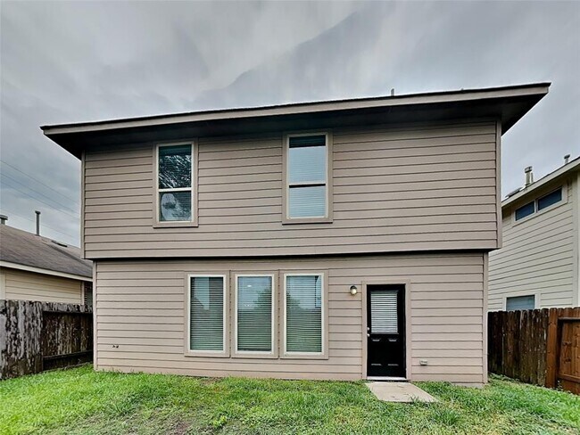Building Photo - 7335 Winter Song Dr