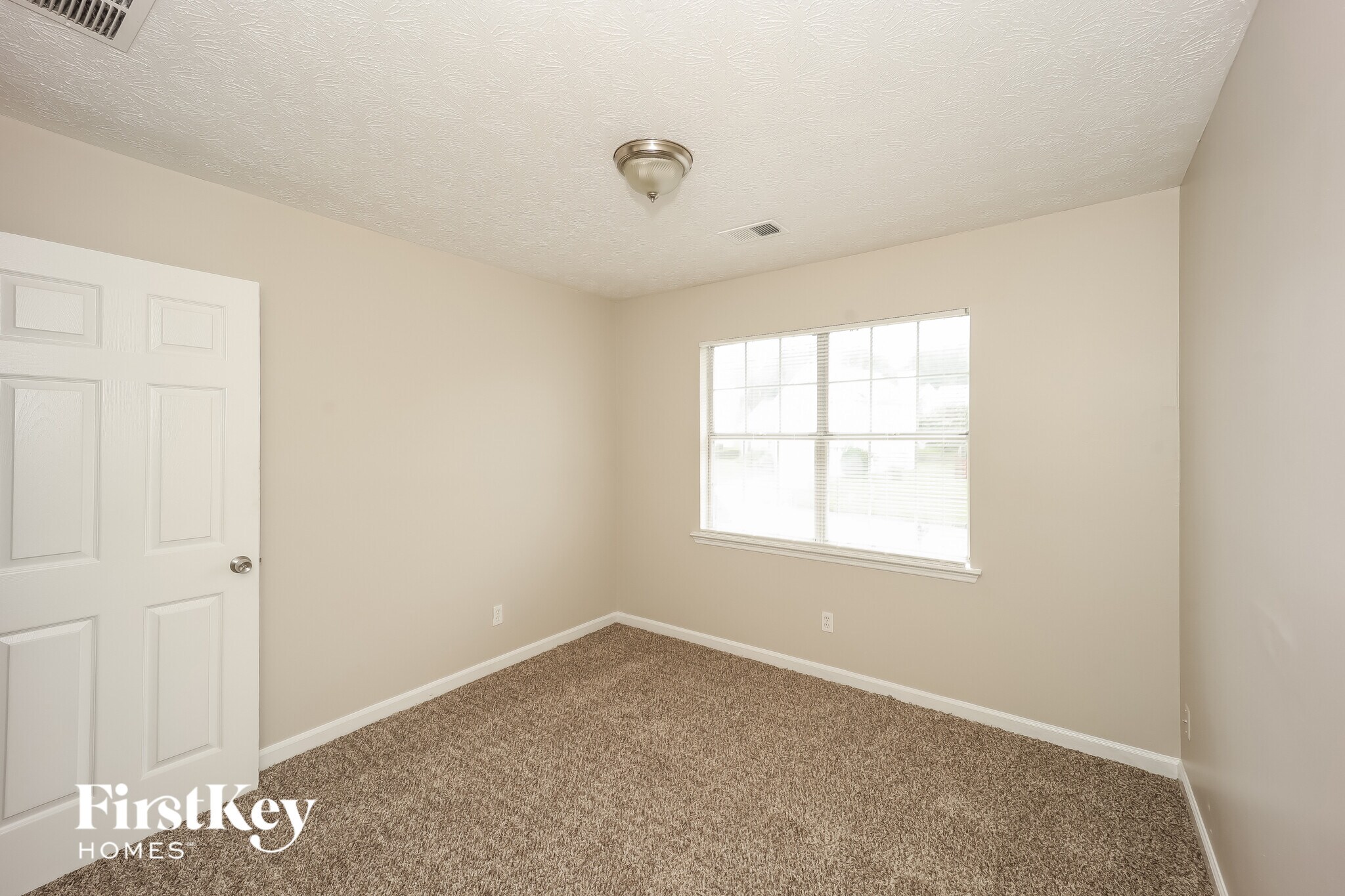 Building Photo - 6493 Pine Bark Ct