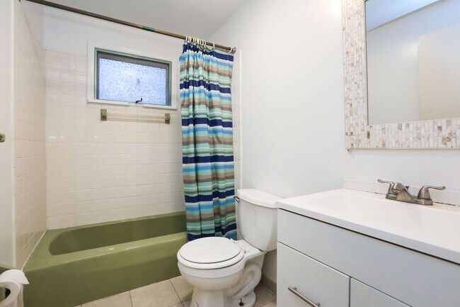 Building Photo - 141 David Ave