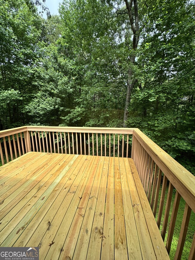 Building Photo - 39 Royal Oaks Ln