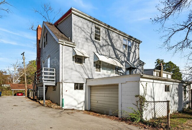 Building Photo - 9923 Jeffrey Dr