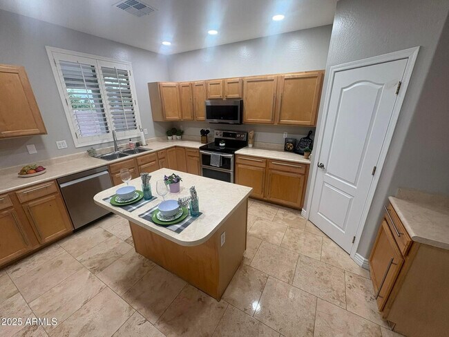 Building Photo - 17633 N 41st St