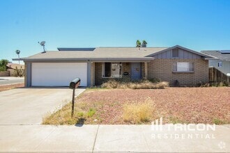 Building Photo - 12020 N 46th Ln