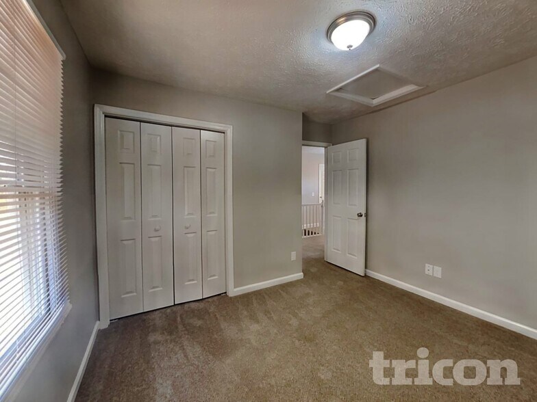 Building Photo - 145 Wispy Willow Dr