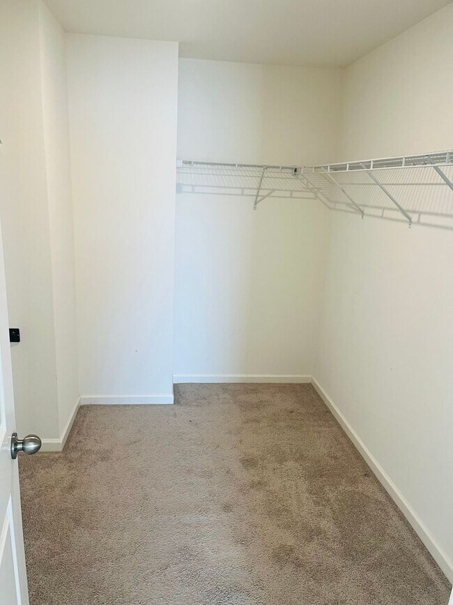 Building Photo - Welcome to your dream home, nestled in the...