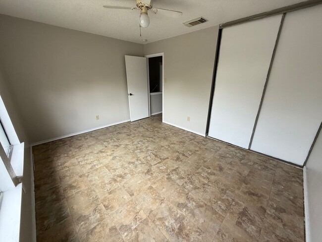 Building Photo - 10735 Juniper Pass